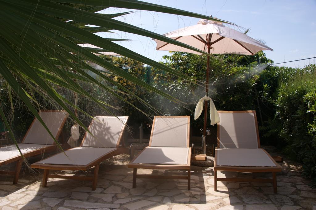 Hotel Azur Bord De Mer La Grande-Motte Exterior photo